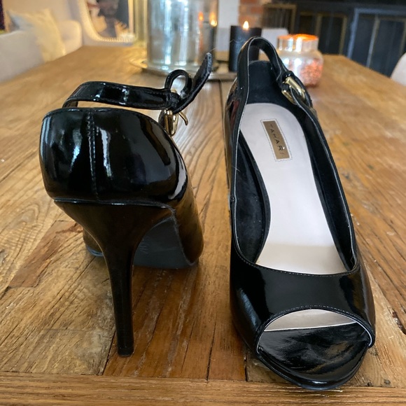 Tahari Black Heels - Picture 6 of 6